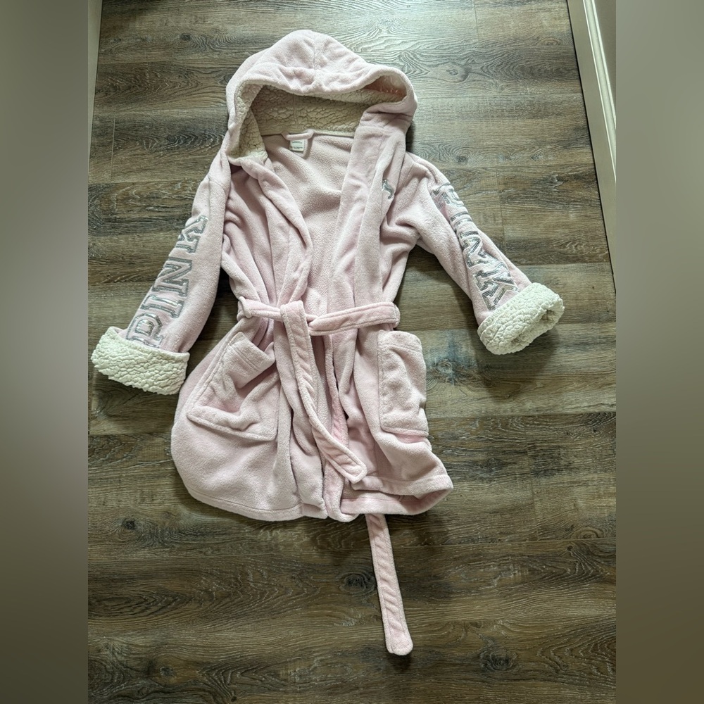 PINK Victoria's Secret Light Pink Fleece Robe
